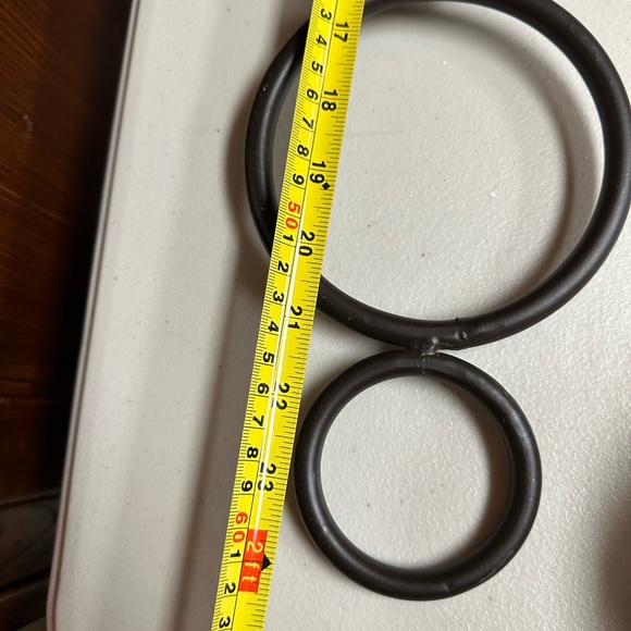 Home interiors Contemporary Metal circles Candle holder - Picture 13 of 16